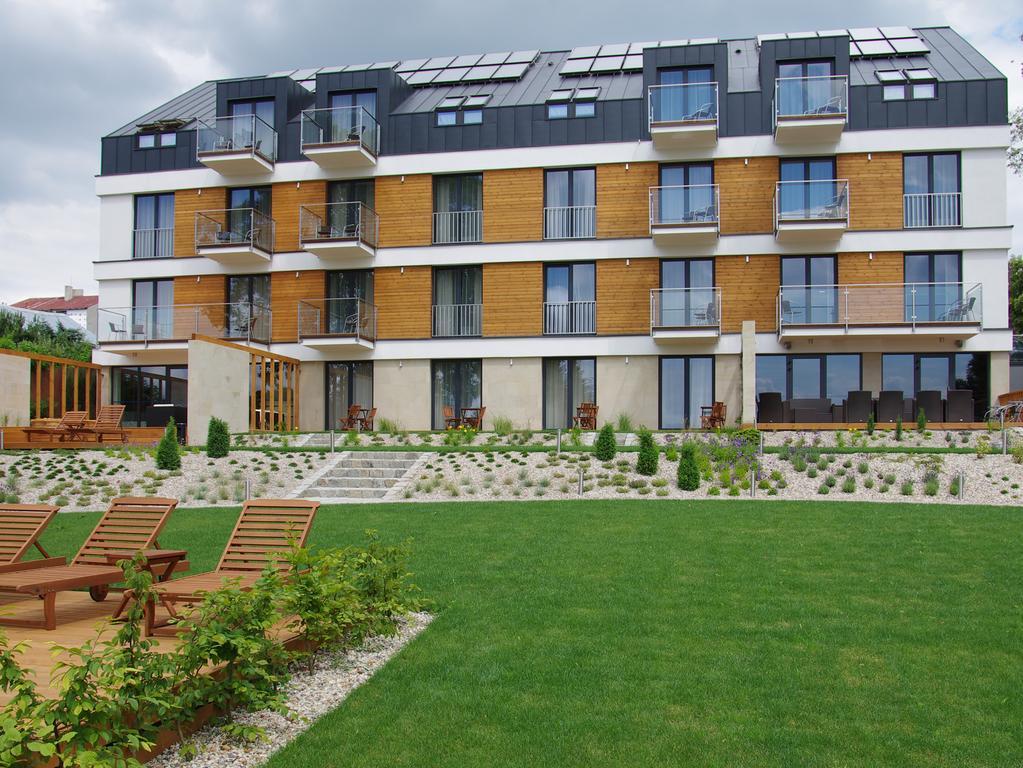 Hotel Uniejow Kültér fotó
