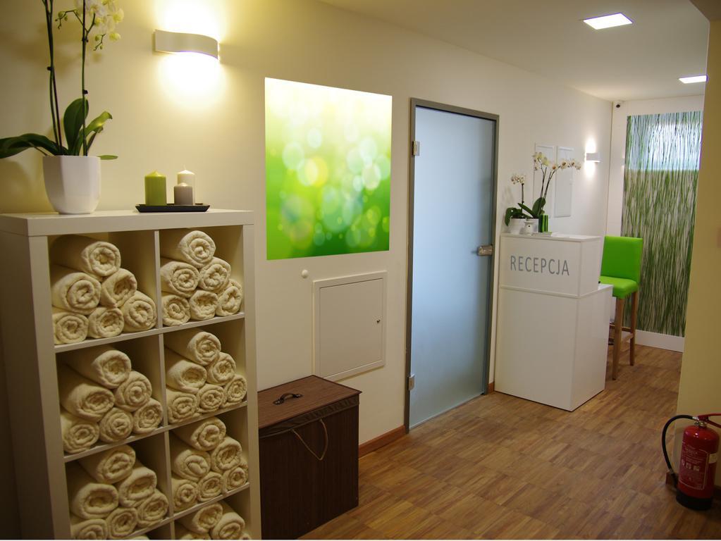 Hotel Uniejow Kültér fotó