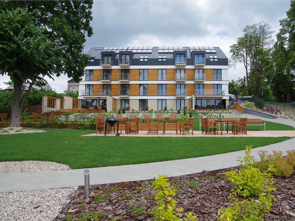 Hotel Uniejow Kültér fotó